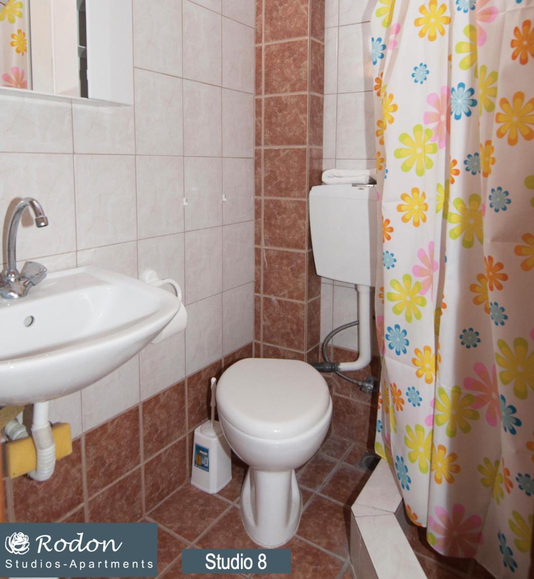 Rodon Apartments - S Avdimioti Неа Рода Екстериор снимка