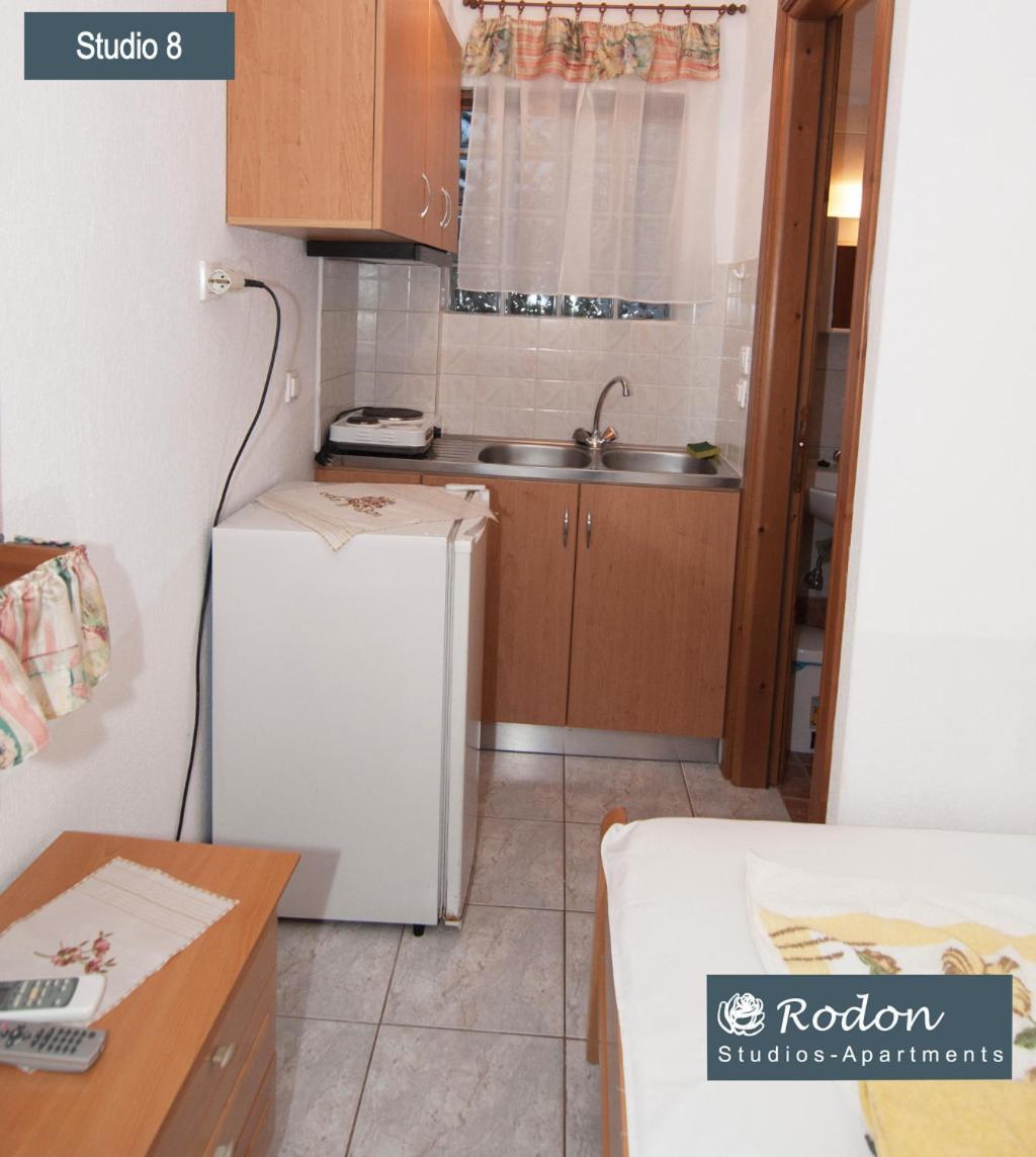 Rodon Apartments - S Avdimioti Неа Рода Екстериор снимка