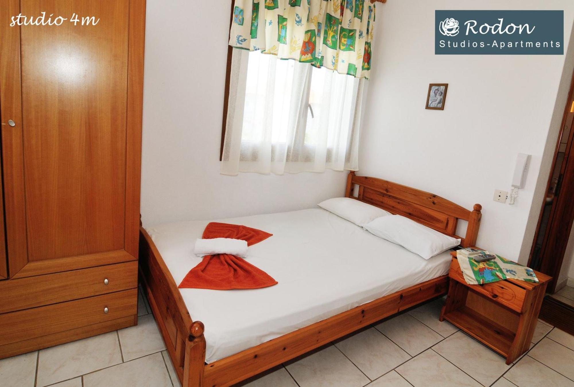 Rodon Apartments - S Avdimioti Неа Рода Екстериор снимка