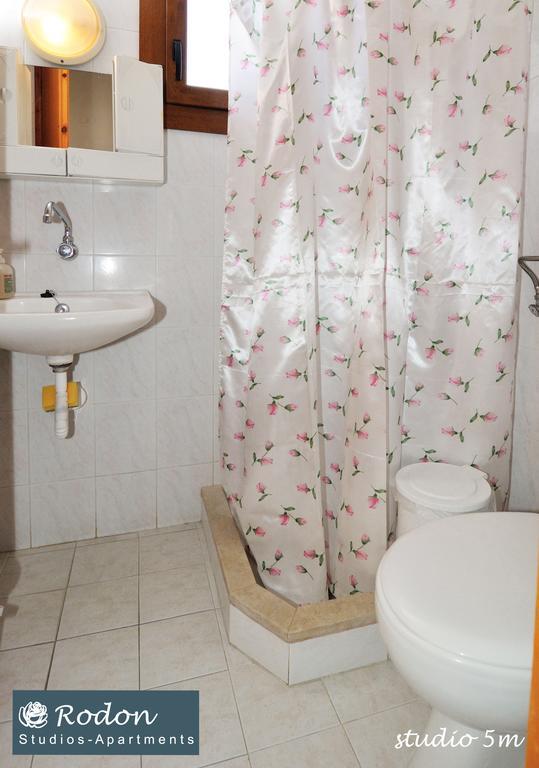 Rodon Apartments - S Avdimioti Неа Рода Екстериор снимка